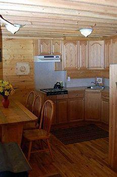 Beaver Lake Mountain Resort Kelowna Bagian luar foto