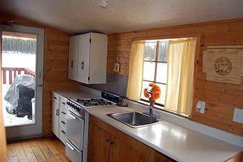 Beaver Lake Mountain Resort Kelowna Bagian luar foto